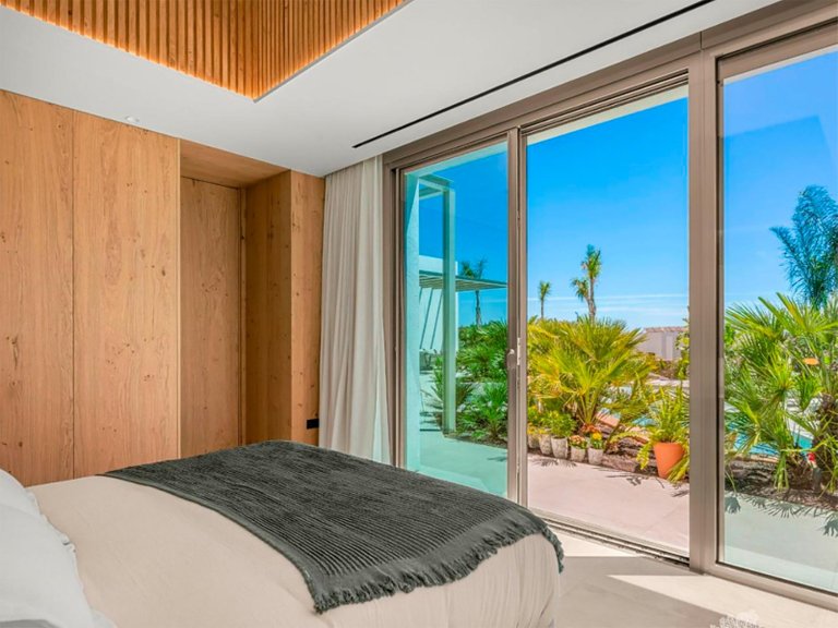 Villa for Sale in Orihuela Costa, Alicante 16