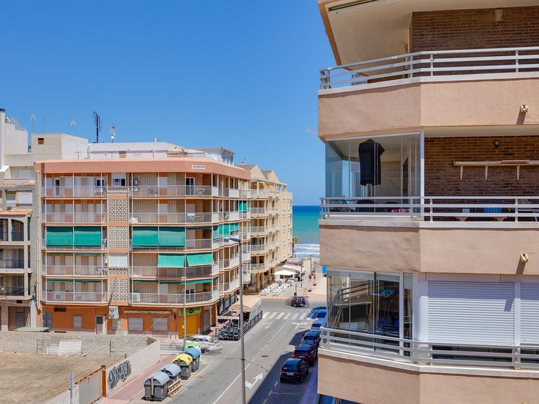 Apartment for Sale in Torrevieja, Alicante 1