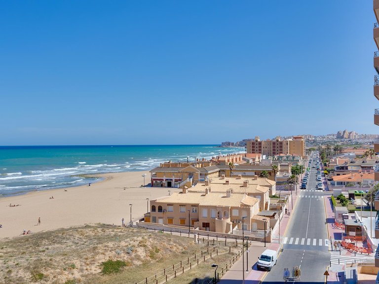 Apartment for Sale in Torrevieja, Alicante 28