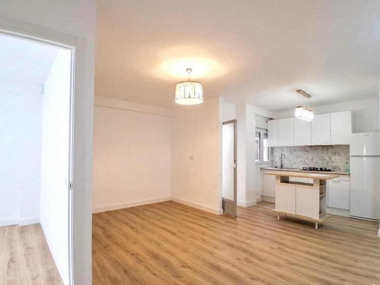 Apartment for Sale in Torrevieja, Alicante 1