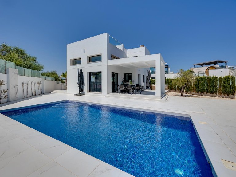 Villa for Sale in Ciudad Quesada, Alicante 1