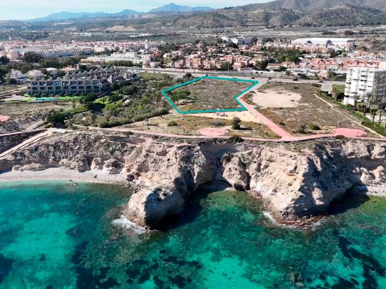 Villa for Sale in El Campello, Alicante 11