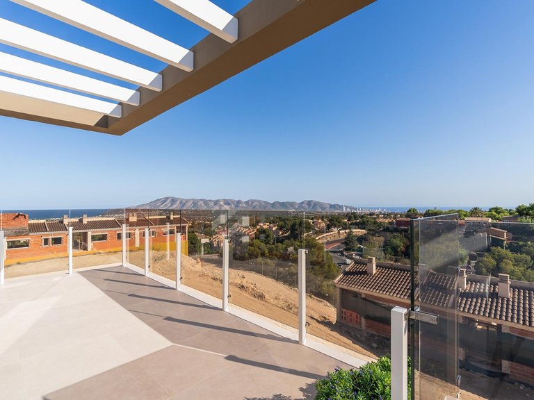 Villa for Sale in Alicante, Alicante 31