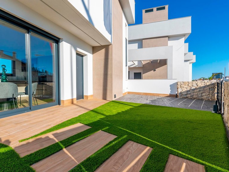Villa for Sale in Algorfa, Alicante 2