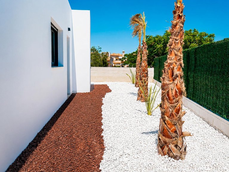 Villa for Sale in Los Montesinos, Alicante 11