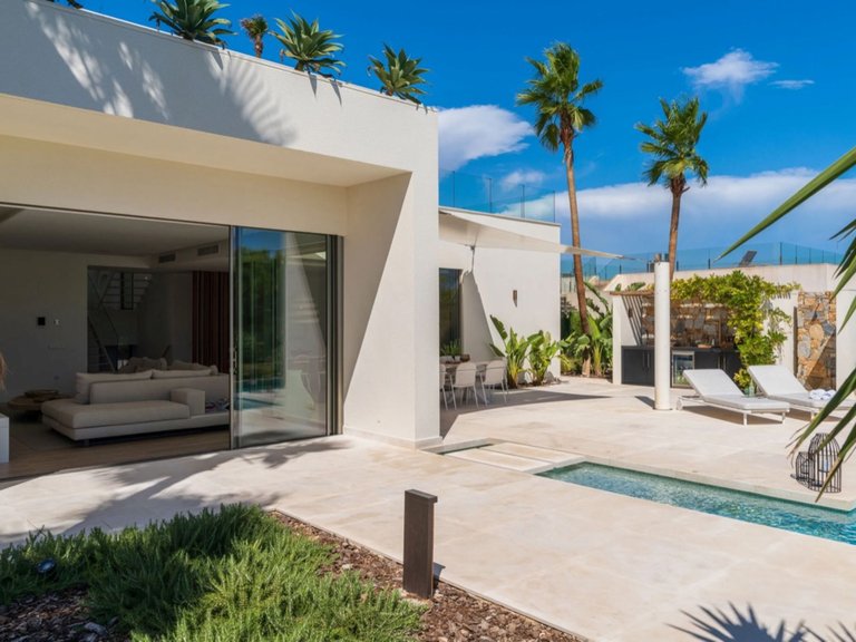 Villa for Sale in Inland San Miguel De Salinas, Alicante 4