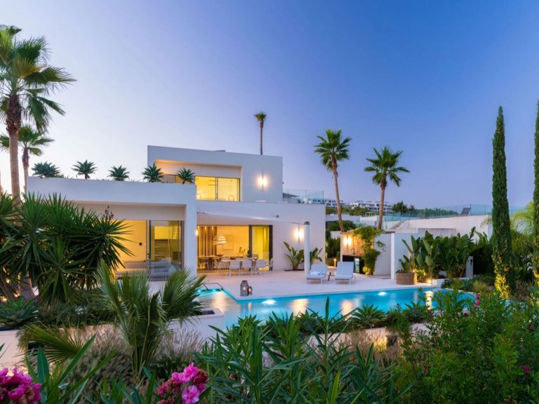 Villa for Sale in Inland San Miguel De Salinas, Alicante 1