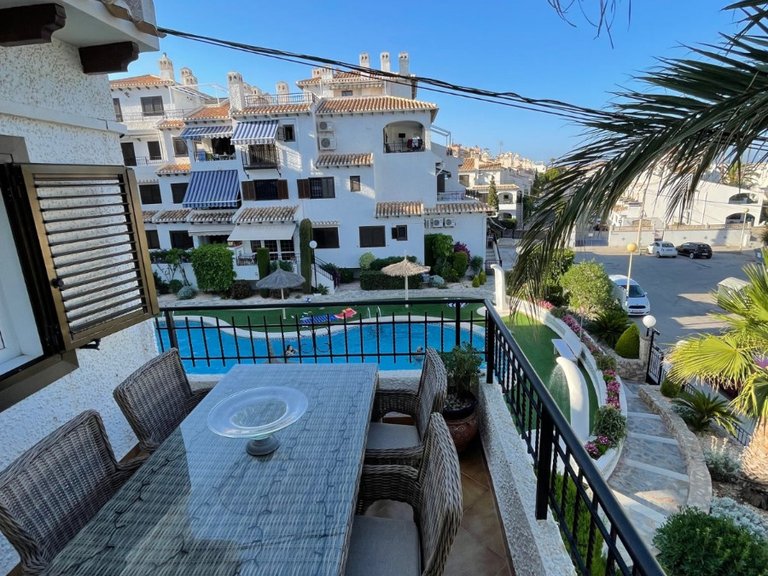 Apartment for Sale in Costa Blanca Cabo Roig, Alicante 2