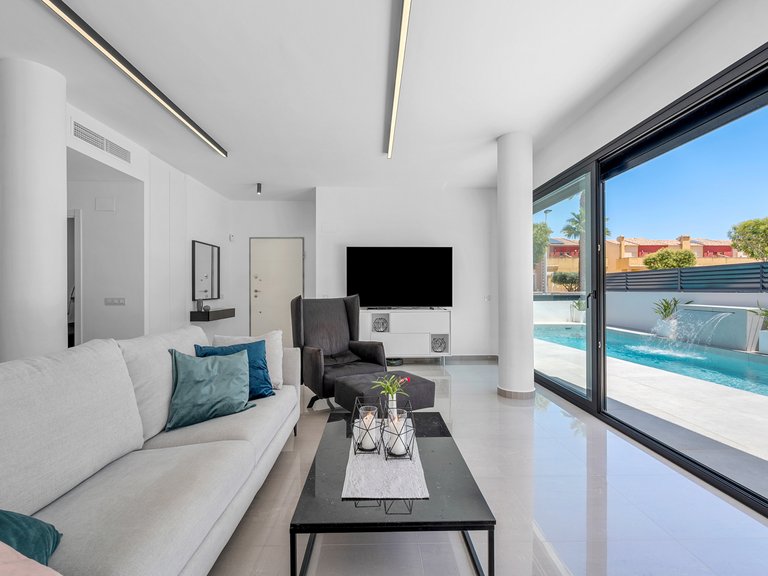 Villa for Sale in Costa Blanca Guardamar Del Segura, Alicante 23