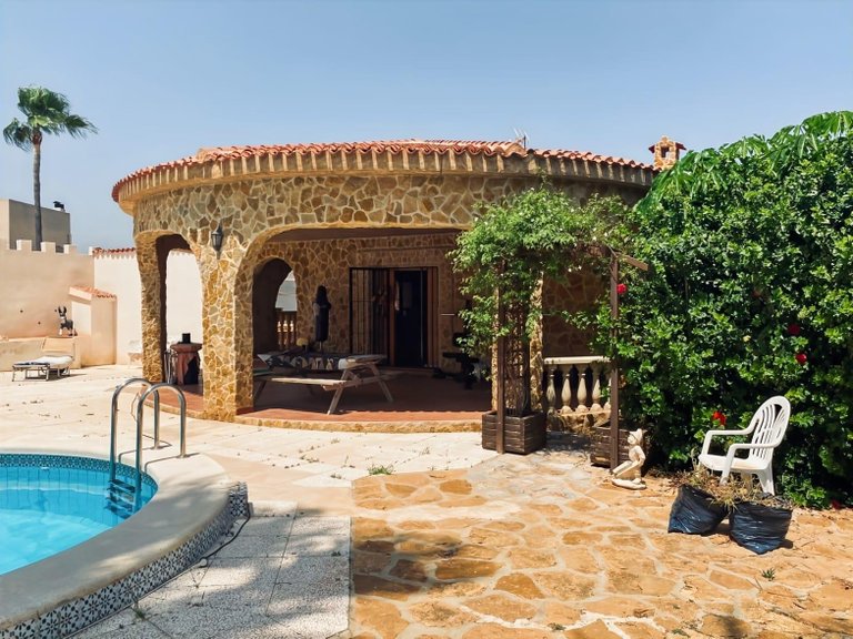 Villa for Sale in Costa Blanca Torrevieja, Alicante 12