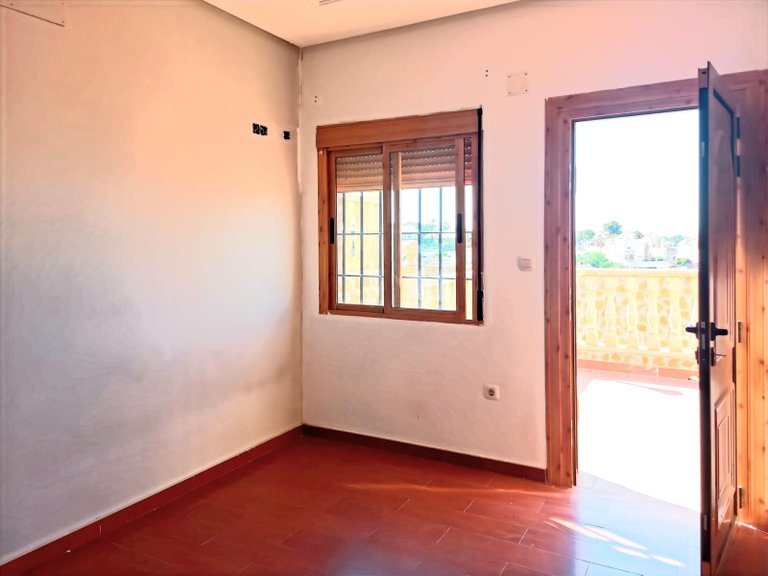 Villa for Sale in Costa Blanca Torrevieja, Alicante 34