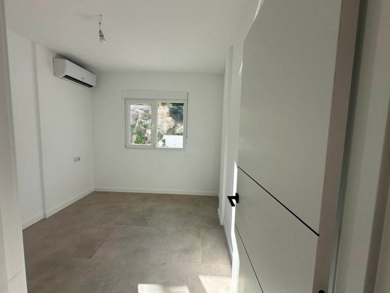 Villa for Sale in Costa Blanca El Campello, Alicante 20