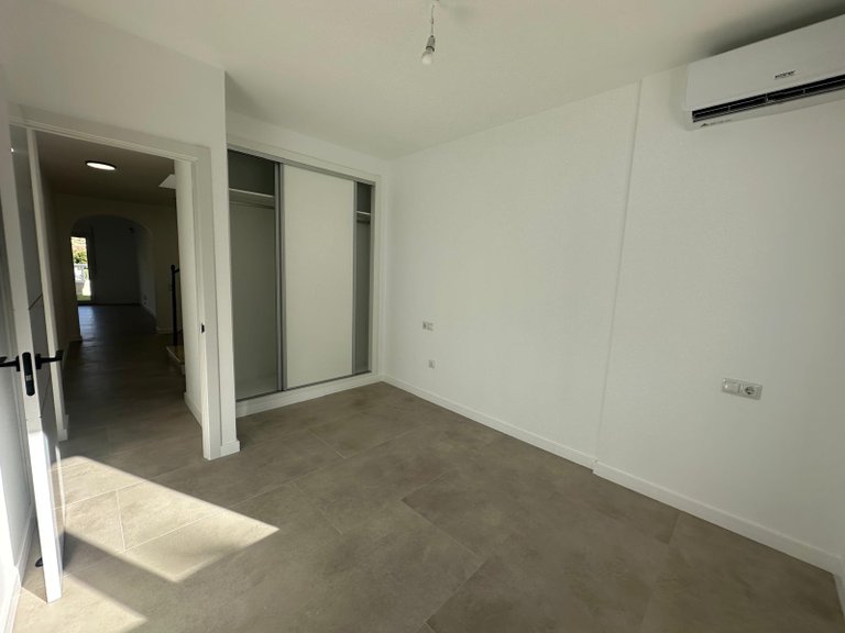 Villa for Sale in Costa Blanca El Campello, Alicante 21