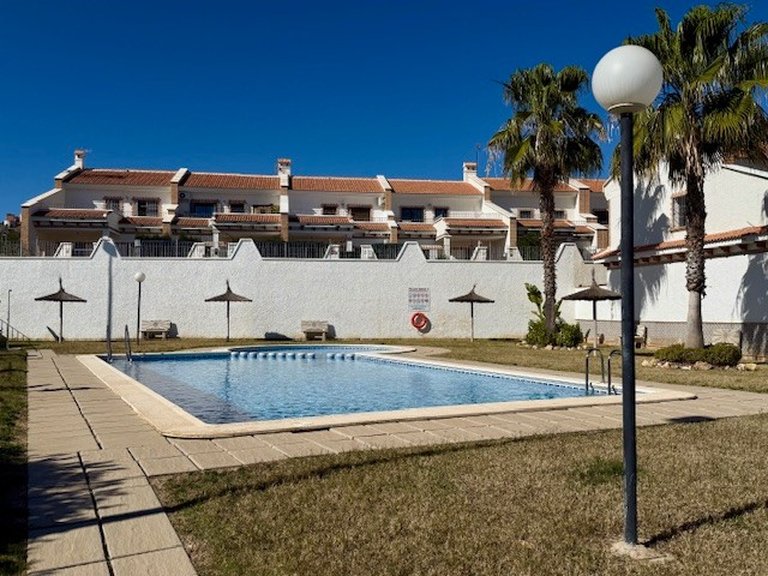 Town House for Sale in Inland San Miguel De Salinas, Alicante 1