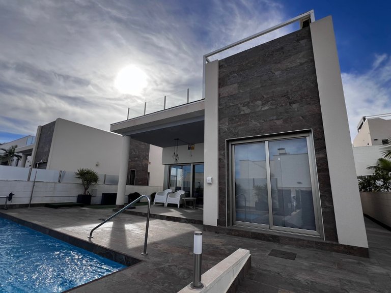 Villa for Sale in Costa Blanca Orihuela Costa, Alicante 2