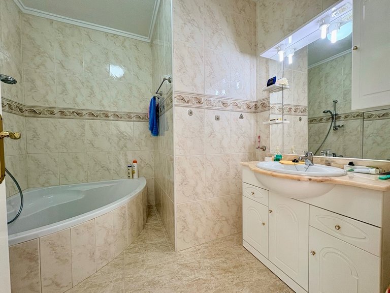 Town House for Sale in Rojales, Alicante 11
