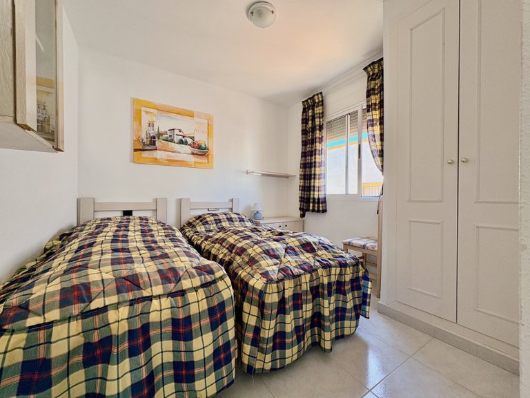 Apartment for Sale in La Florida, Alicante 11