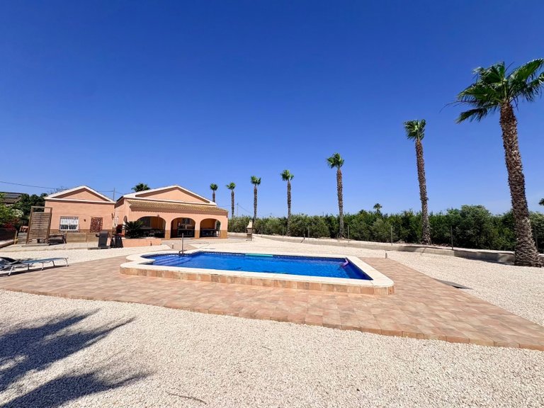 Villa for Sale in Dolores, Alicante 31