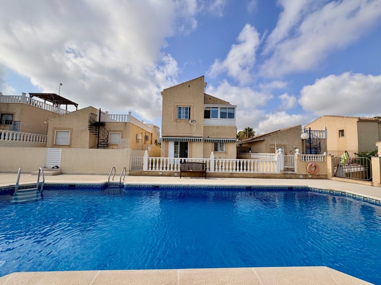Villa for Sale in Los Balcones, Alicante 33