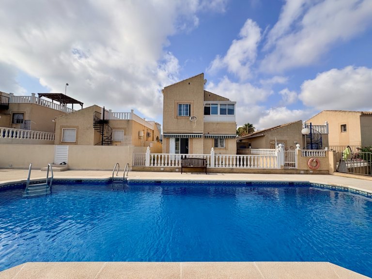Villa for Sale in Los Balcones, Alicante 32