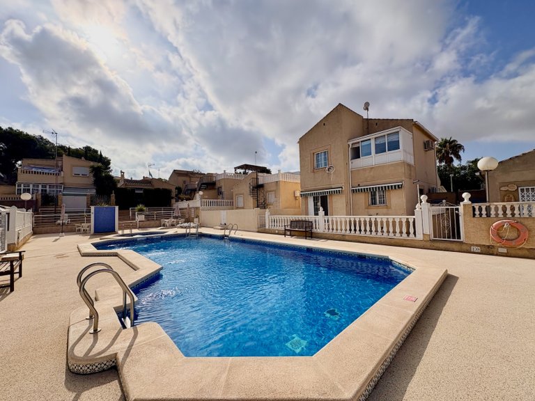 Villa for Sale in Los Balcones, Alicante 1