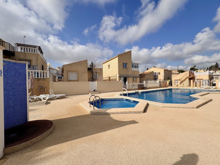 Villa for Sale in Los Balcones, Alicante 34