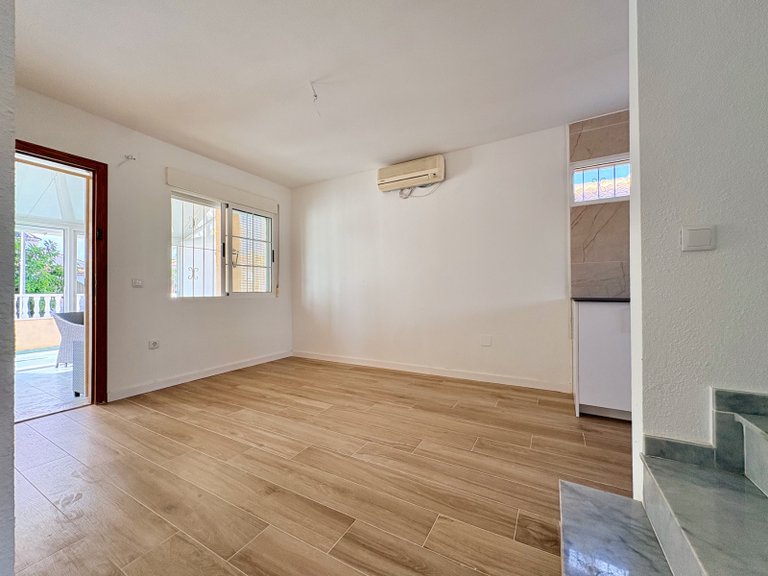 Villa for Sale in Los Balcones, Alicante 9
