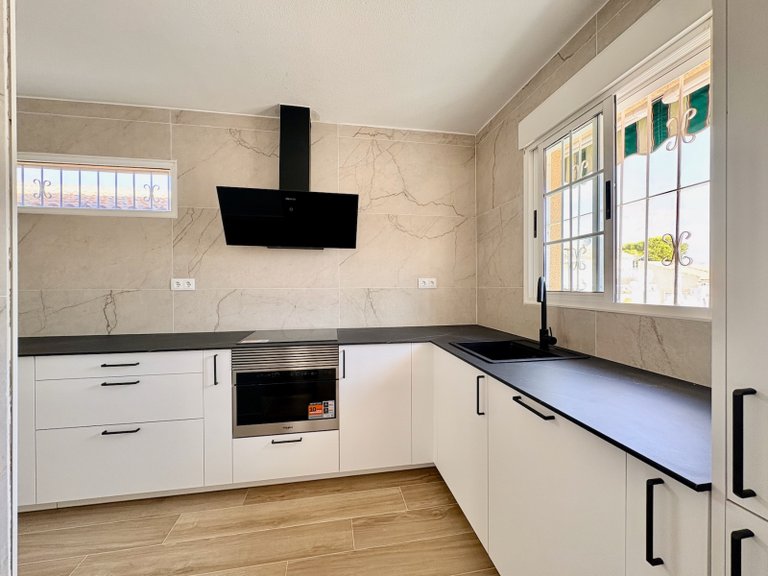 Villa for Sale in Los Balcones, Alicante 3