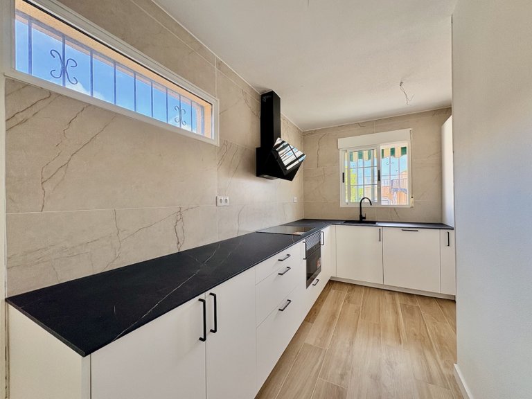 Villa for Sale in Los Balcones, Alicante 4