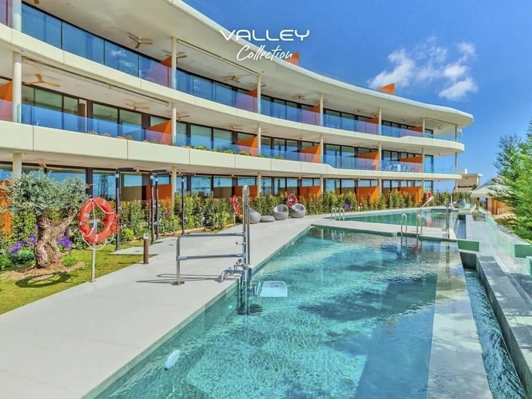 Apartment for Sale in Costa del Sol Fuengirola, Malaga 4