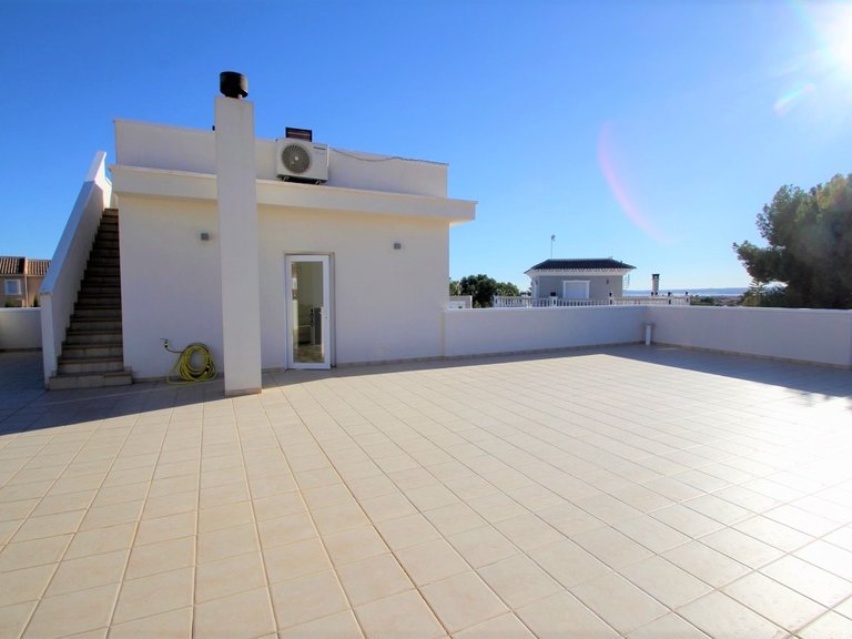 Villa for Sale in Rojales, Alicante 18