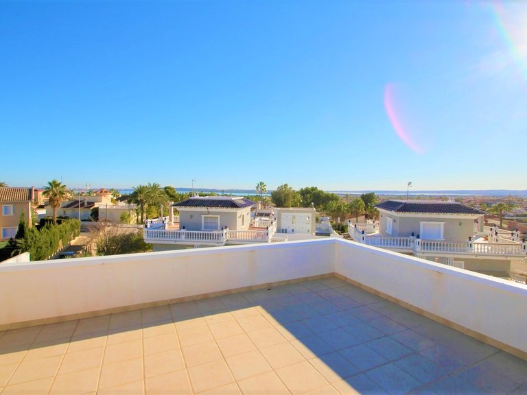 Villa for Sale in Rojales, Alicante 17