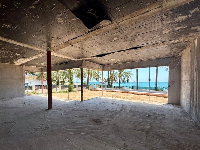 Villa for Sale in Punta Prima, Alicante 5