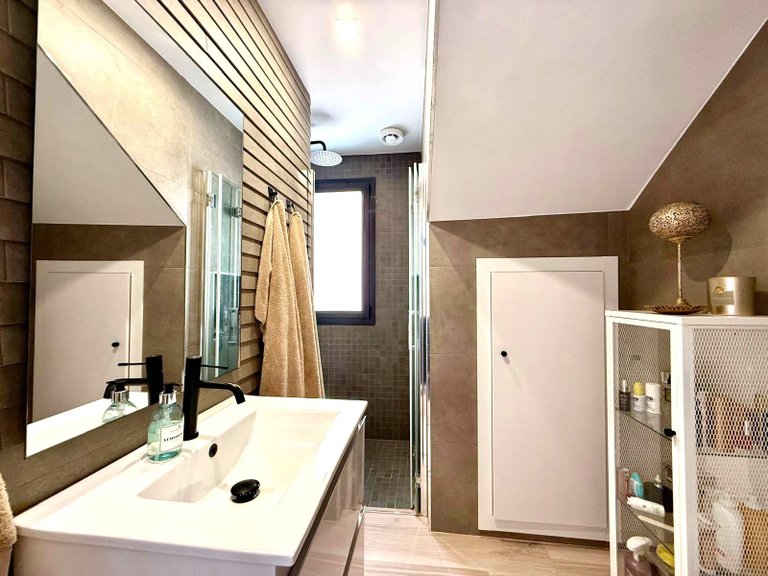 Villa for Sale in Cabo Roig, Alicante 14