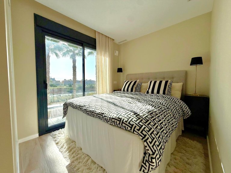 Villa for Sale in Cabo Roig, Alicante 10