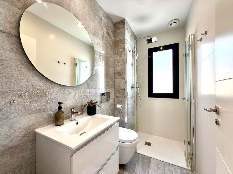 Villa for Sale in Cabo Roig, Alicante 15