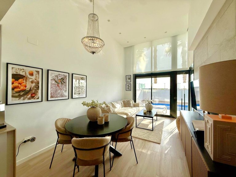 Villa for Sale in Cabo Roig, Alicante 9