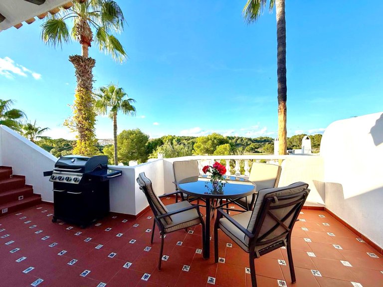 Villa for Sale in Villamartin, Alicante 5