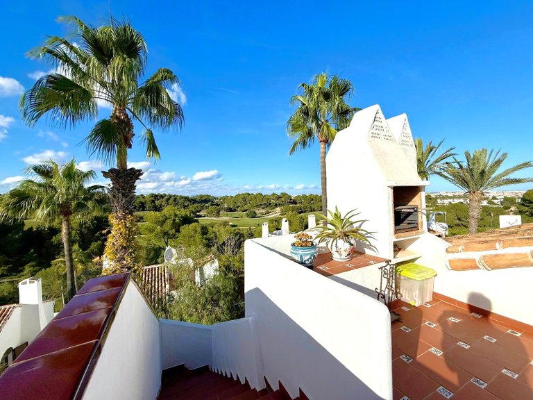 Villa for Sale in Villamartin, Alicante 27
