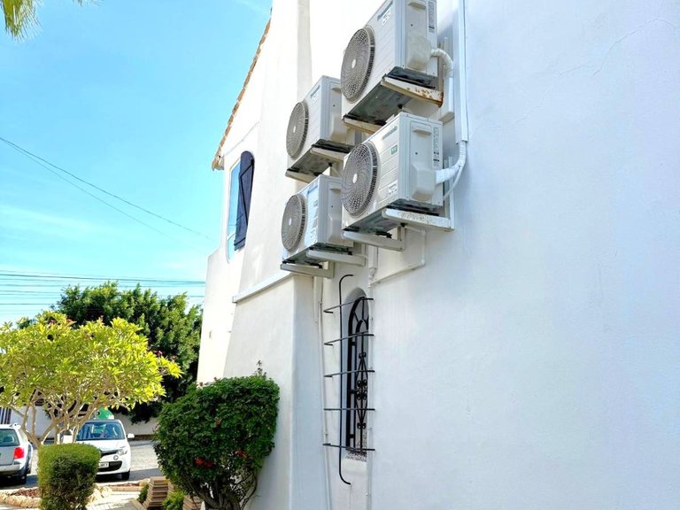 Villa for Sale in Villamartin, Alicante 30