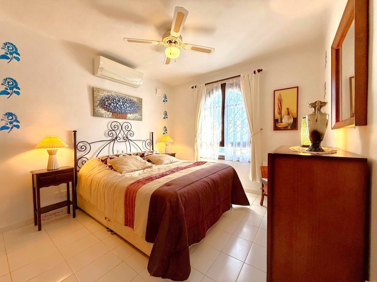 Villa for Sale in Villamartin, Alicante 13