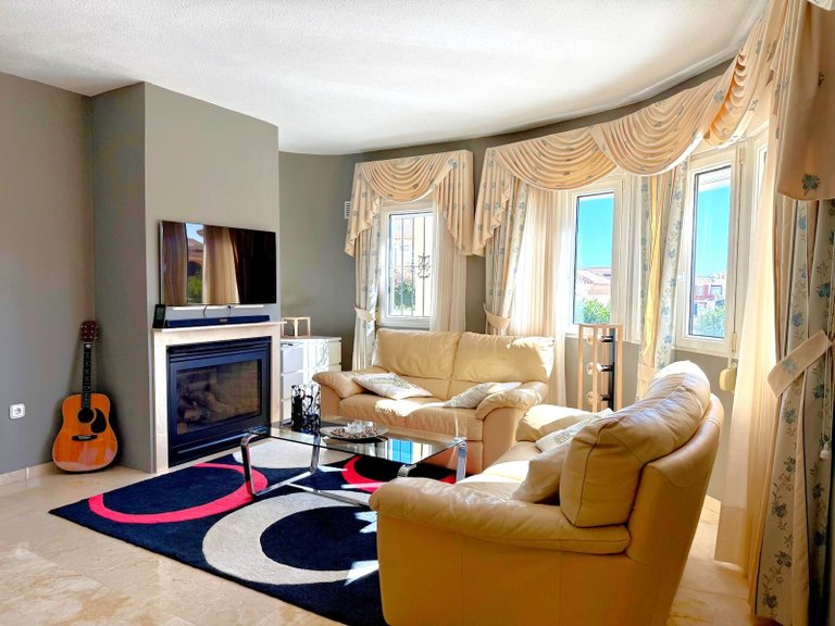 Villa for Sale in Villamartin, Alicante 6