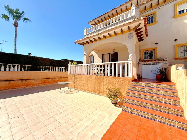 Town House for Sale in Cabo Roig, Alicante 2
