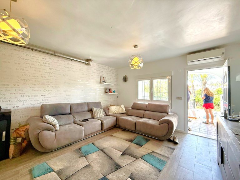 Town House for Sale in Villamartin, Alicante 3