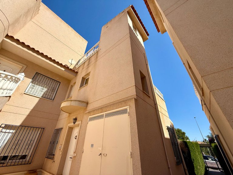 Apartment for Sale in Playa Flamenca, Alicante 22