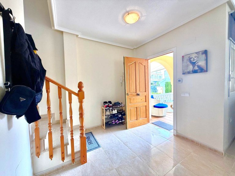 Villa for Sale in Villamartin, Alicante 8