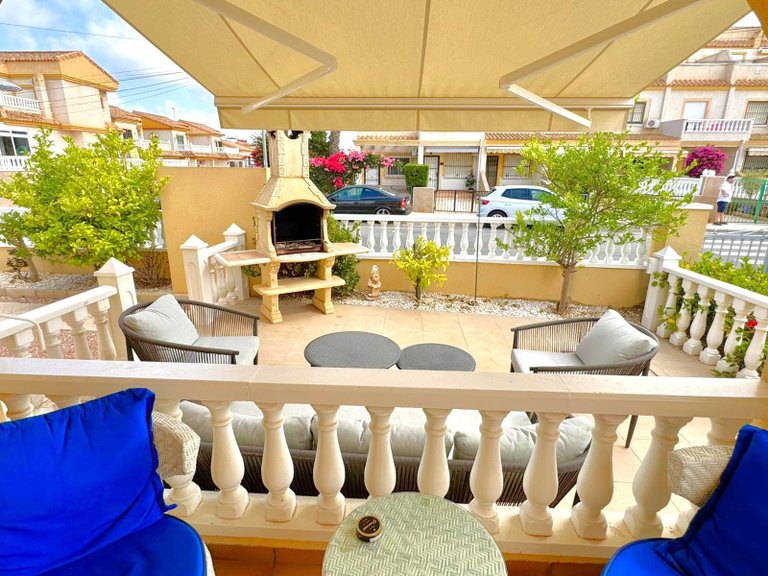 Villa for Sale in Villamartin, Alicante 5