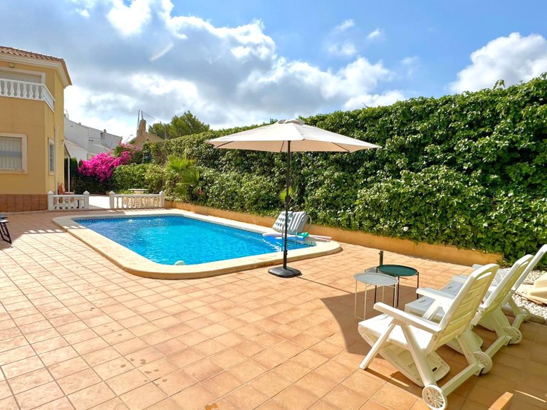 Villa for Sale in Villamartin, Alicante 21