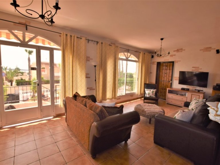 Villa for Sale in Pueblo Bravo, Ciudad Quesada, Alicante 5
