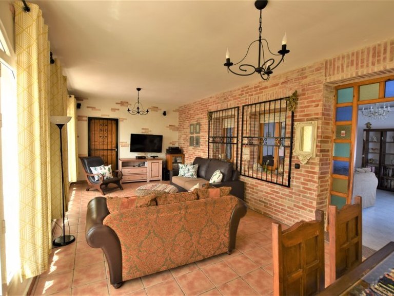Villa for Sale in Pueblo Bravo, Ciudad Quesada, Alicante 3